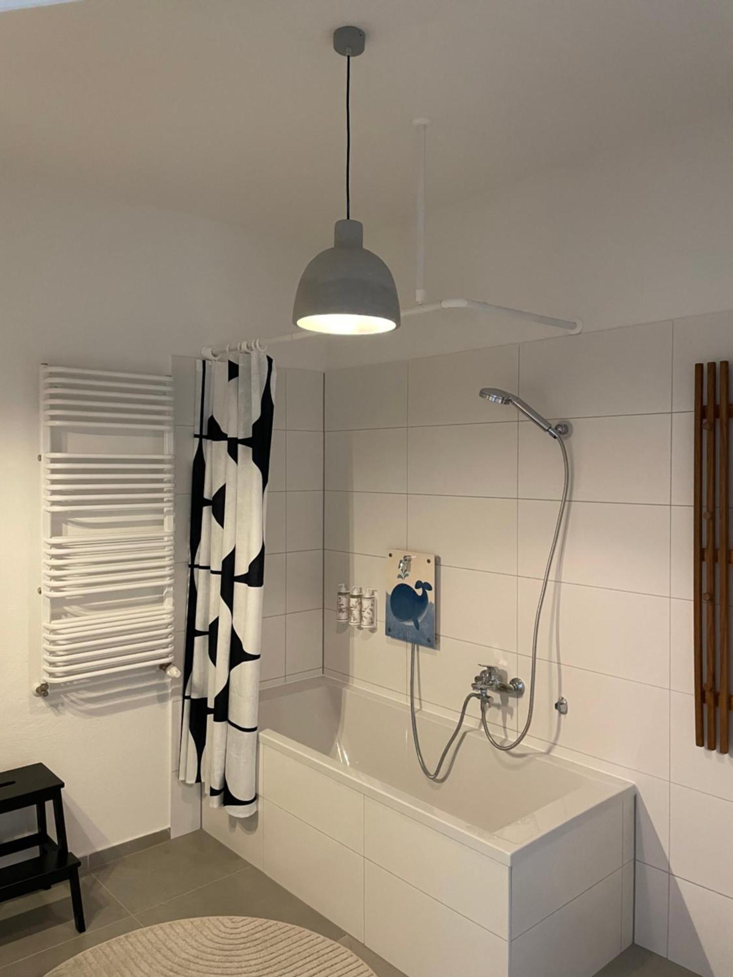 Apartnaest - Vollausgestattete I Kostenlos Parken I Flexibler Check-in I 1 Bis 4 I 1 Bis 10 Personen Apartment